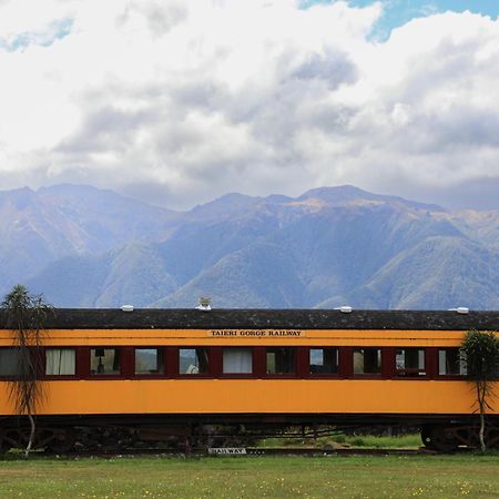 Te Anau Lodge Екстер'єр фото