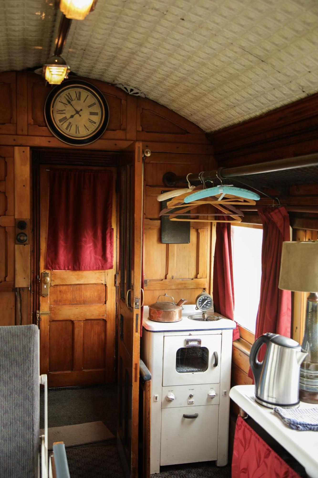 Te Anau Lodge Екстер'єр фото