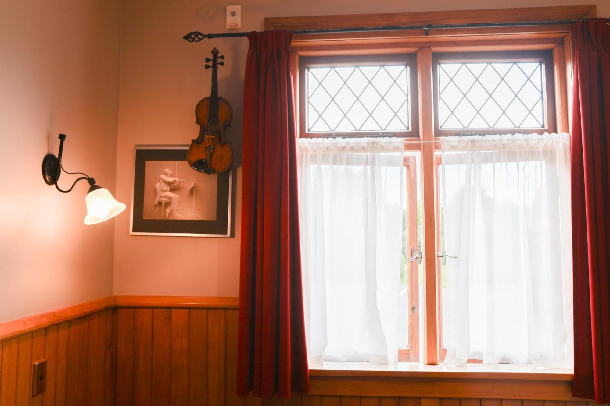 Te Anau Lodge Екстер'єр фото