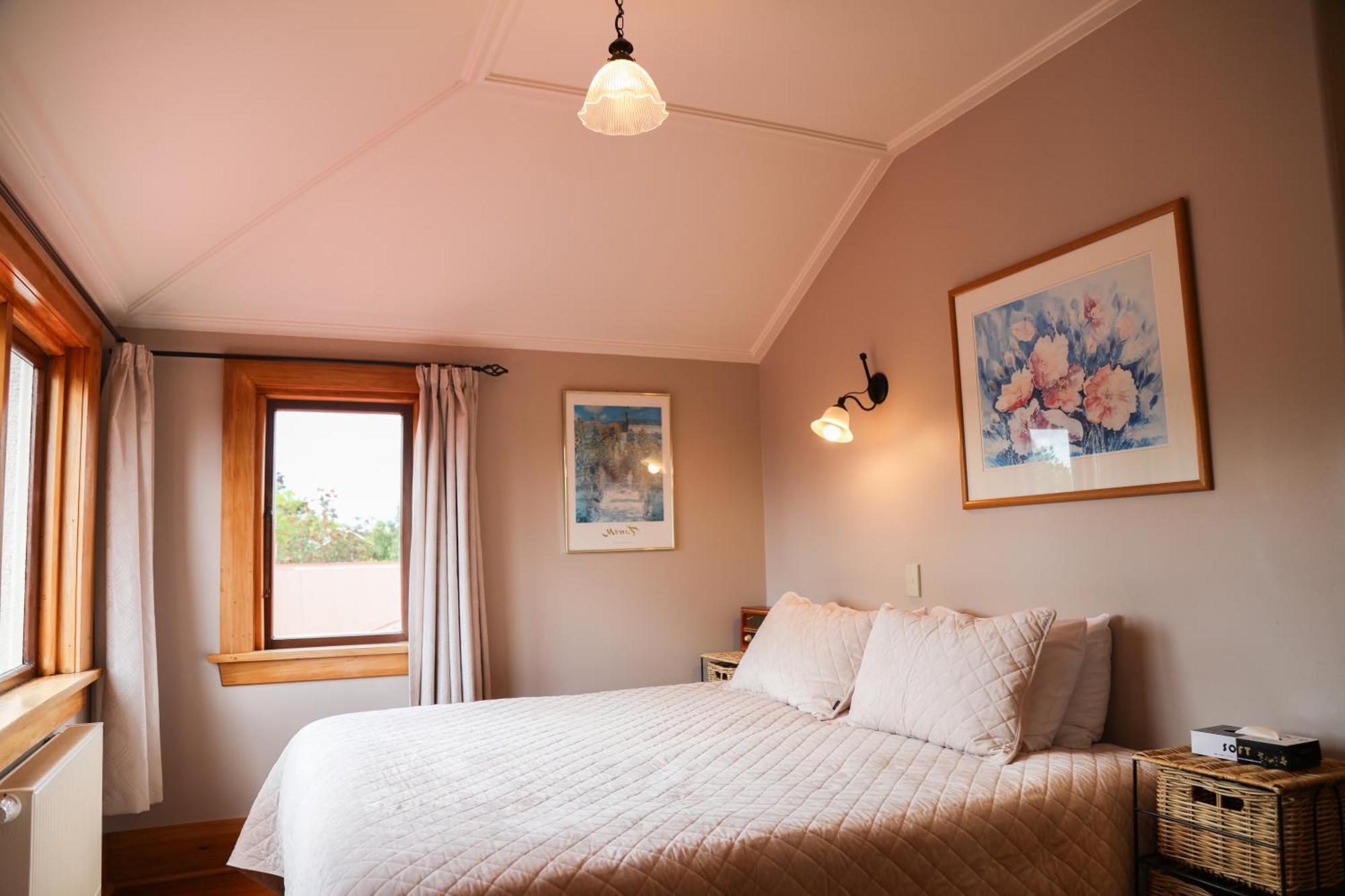 Te Anau Lodge Екстер'єр фото
