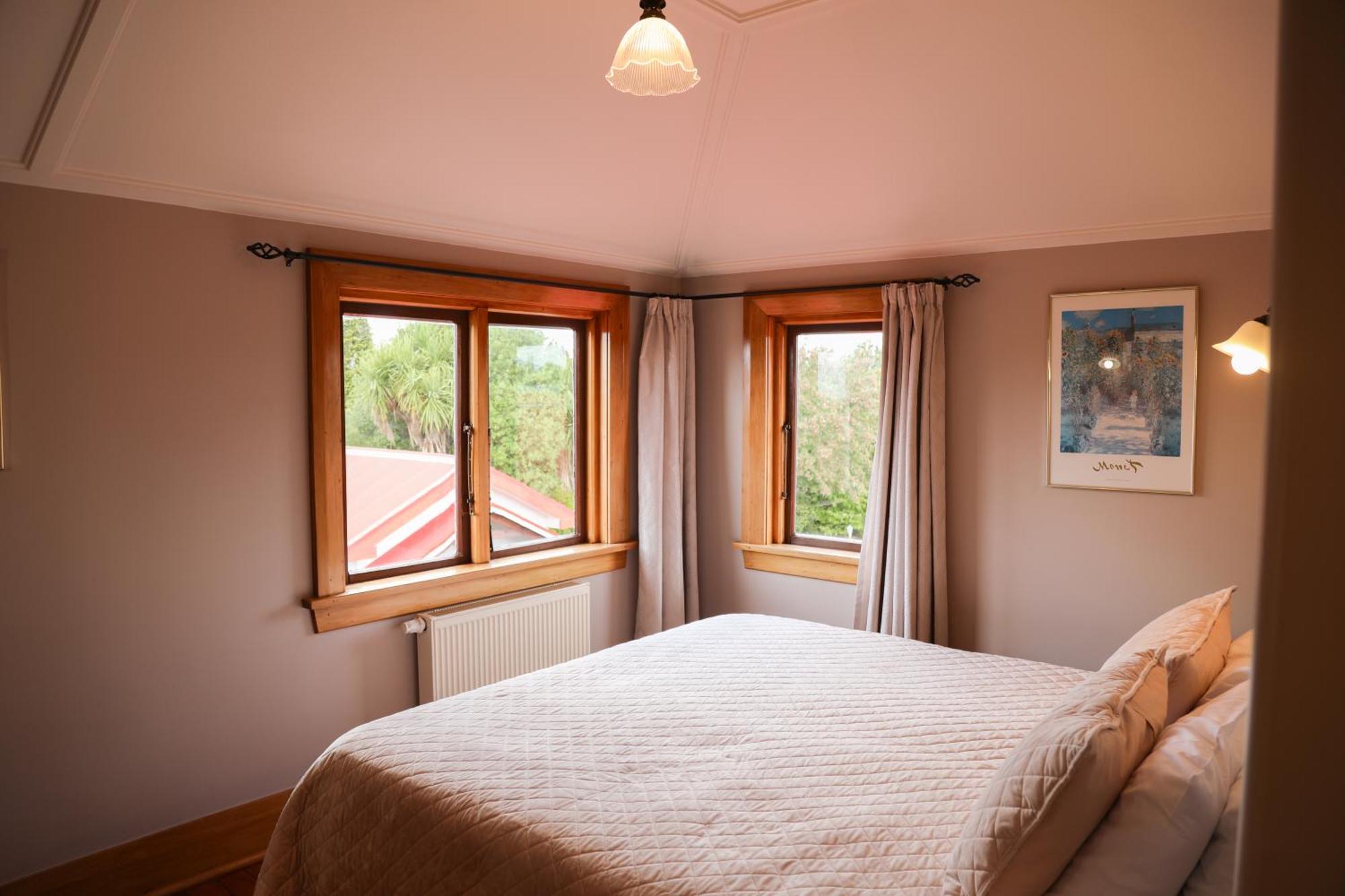 Te Anau Lodge Екстер'єр фото