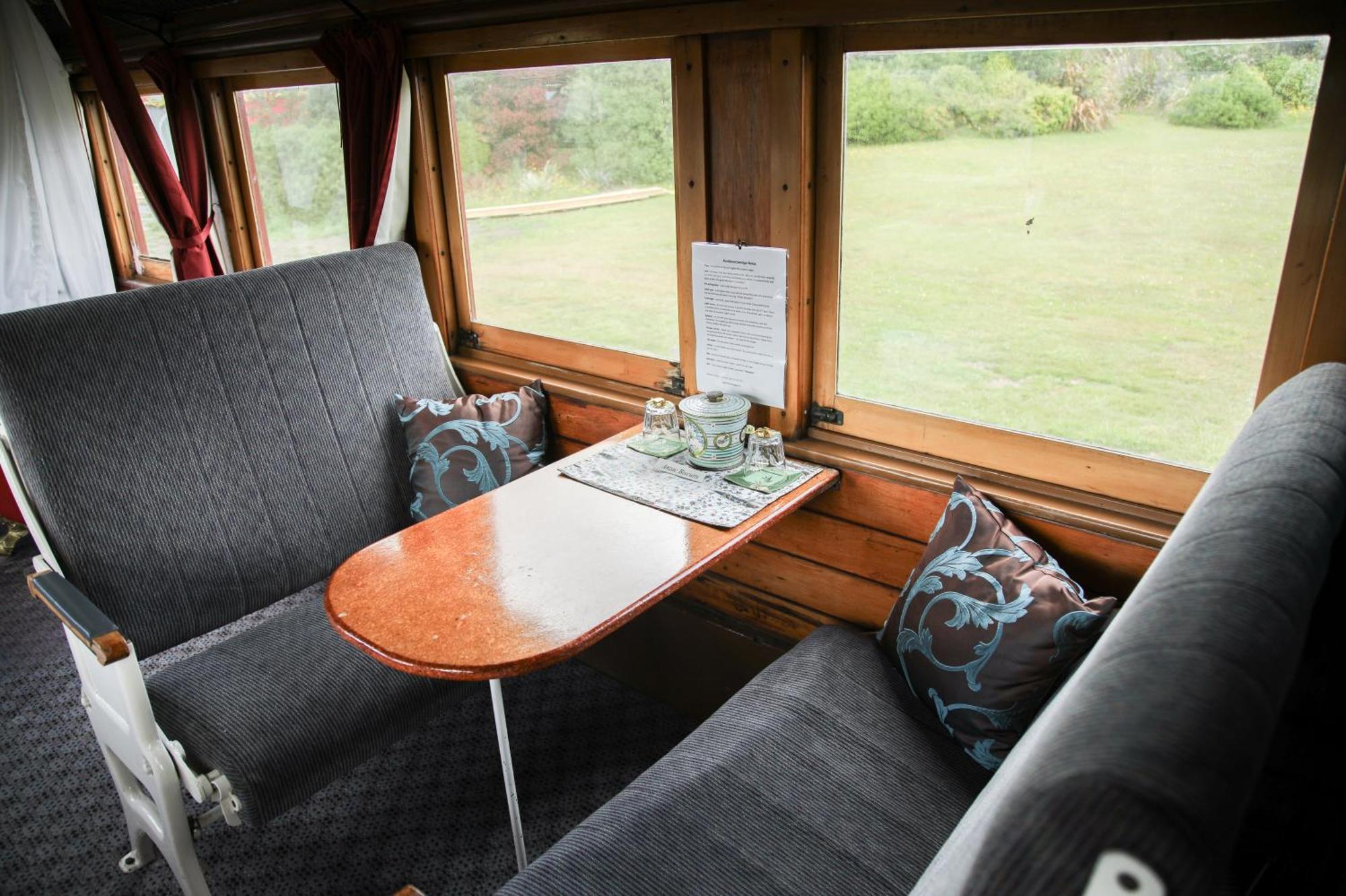 Te Anau Lodge Екстер'єр фото