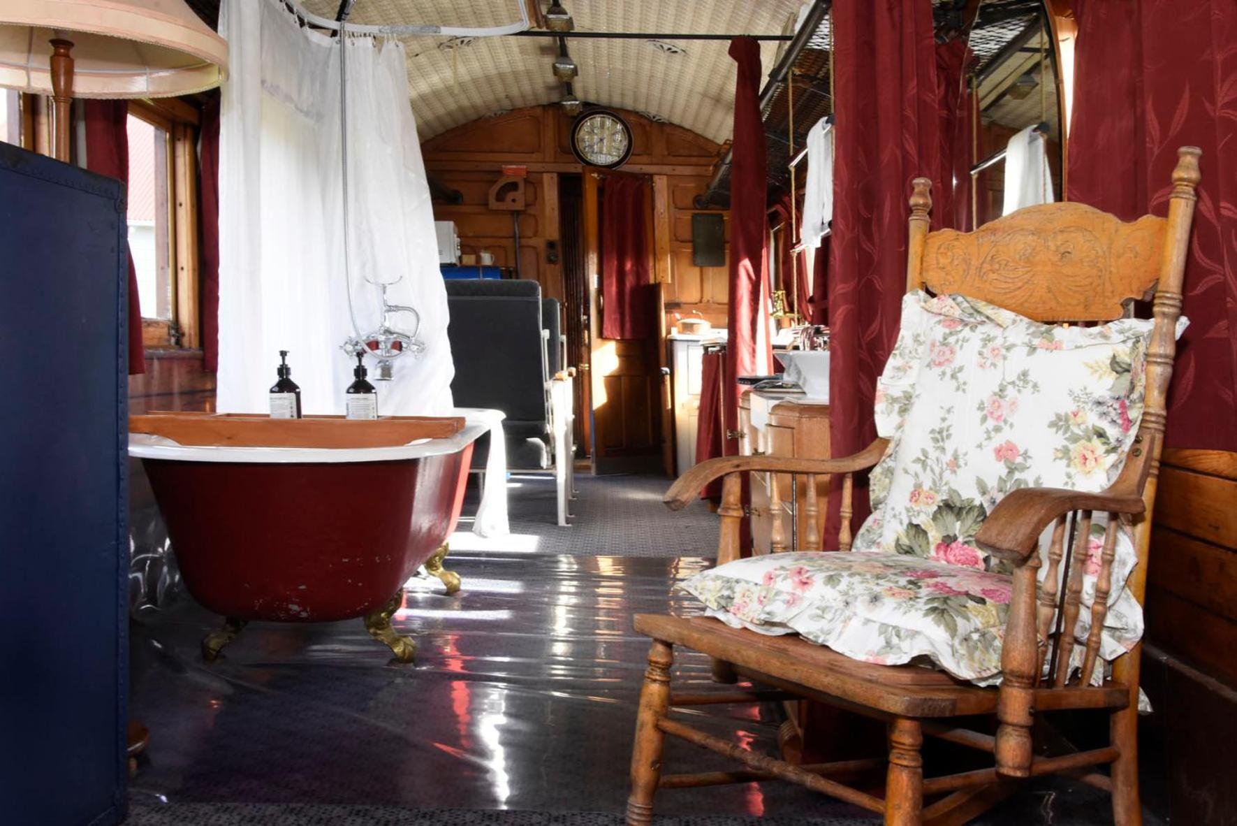 Te Anau Lodge Екстер'єр фото