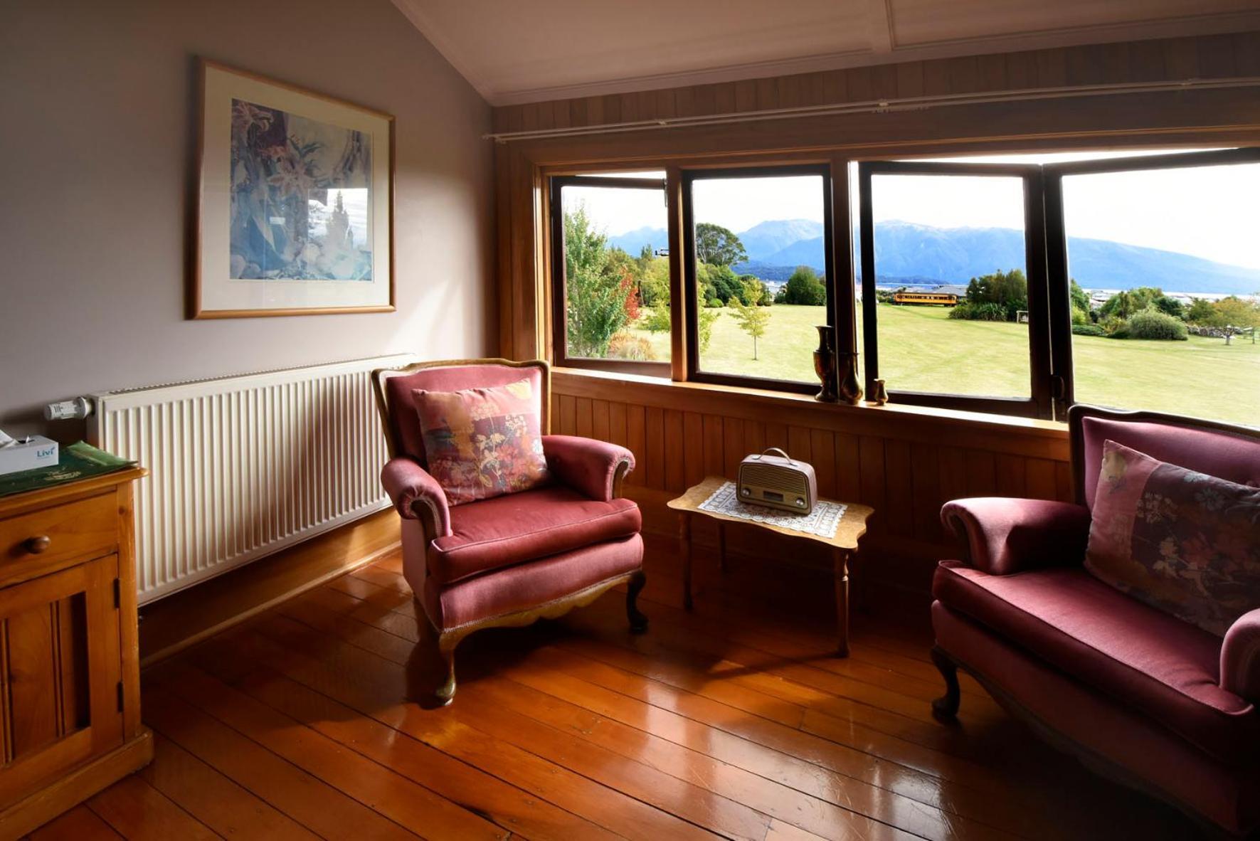 Te Anau Lodge Екстер'єр фото