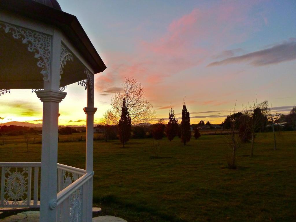 Te Anau Lodge Екстер'єр фото