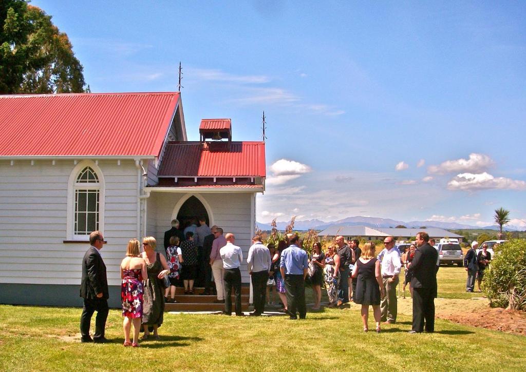 Te Anau Lodge Екстер'єр фото